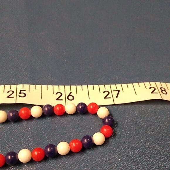 Elegant Vintage Resin/Lucite/Plastic Red, Blue, and White Beaded Necklace - Picture 5 of 5